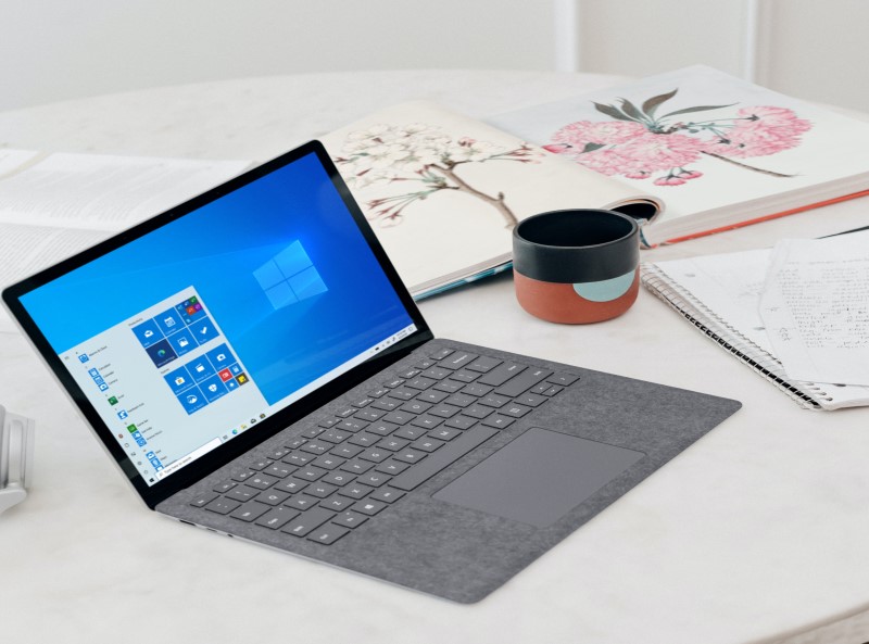 windows 139Uv2t0Ez0 unsplash